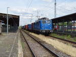 Am 17.06.2018 kam die 140 824 mit einem Containerzug aus Richtung Magdeburg nach Stendal und fuhr weiter in Richtung Uelzen.