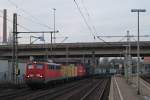 EBM Cargo 140 003 am 17.1.14 mit einem Containerzug in Hamburg-Harburg.