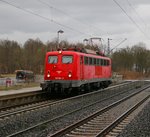 Die Vienenburger 140 184-3 kam am 29.03.2015 als Tfzf in Fahrtrichtung Süden durch Wehretal-Reichensachsen. 