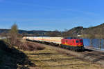 140 003 mit einem Gaskesselzug am 04.03.2017 bei Sandbach. 