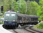 E-LOK 140 438-3 (BAYERNBAHN)MIT GÜTERZUG IM BAHNHOF KIRCHEN/SIEG  Regelmäßig mit Güterzügen auf der SIEGSTRECKE zu sehen-140 438-3 der BAYERNBAHN  durchfährt am 7.5.2019