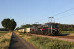 140 789 & 140 XXX von  Erfurter Bahn Service  waren mit einem Schnittholzzug am 26.