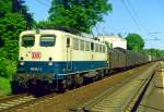 140 542 mit Güterzug Richtung Hamburg am 12.05.2000 in Friedrichsruh