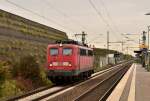 Lz durch Allerheiligen kommt die 140 037-3 in Richtung Nievenheim gefahren am Nachmittag des 23.10.2015