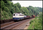 140551 hat hier den Lengerich Tunnel verlassen und fährt mit ihrem Güterzug am 2.6.1998 um 11.32 Uhr im südlichen Tunnel Einschnitt Richtung Münster.