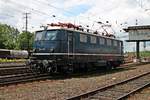 Als erste Einheitslok fuhr am 18.06.2016 das Geburtstagkind E41 001, welche in diesem Jahr 60 Jahre alt geworden ist, vor das Publikum auf der Fahrzeugparade des Sommerfestes vom DB Museum in Koblenz