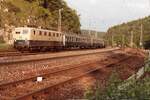 DB 141 358-2 (Bw Nürnberg 1) mit N4296 bei Eichstätt im Altmühltal am 14. Juni 1984.