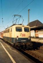 Die blau/beige 141 289 am 17.10.2003 in Hamm am Zugschlu einer RB nach Rheine.