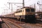141 263-4 mit RE 3023 Bad Bentheim-Wolfsburg auf Bahnhof Bad Bentheim am 25-3-1998.