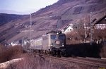 141 142 mit N 6189 (Kestert - Wiesbaden) bei Lorch/Rhein - 13.01.1995