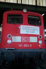 141 083 ging bereits im Februar 2006 in Rente und war beim Tag der offenen Tr am 30.05.08 im BW Mnchen-Pasing noch einmal mit der Aufschrift  Tschss Knallfrosch  zu besichtigen.