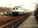141 449-9 mit Nahverkehrszug 3077 Duisburg-Emmerich auf Bahnhof Wesel-Feldmark am 03-03-1993.