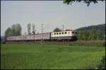 141353 am 16.5.1989 um 11.33 Uhr bei Natrup-Hagen mit E 3283 nach Osnabrück.