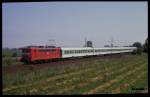 Ein roter Knallfrosch in Form der 141423 war am 24.5.1989 um 14.32 Uhr bei Horneburg mit der Citybahn 5443 in Richtung Stade unterwegs.