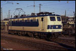 Die mit einer Sonderlackierung versehene ex Zuglok des Karlsruher Zuges rangierte am 22.02.1990 im Hauptbahnhof Münster.