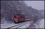 DB 141204 hat gerade den Lengericher Tunnel durchfahren und erreicht hier am 28.2.2004 um 10.32 Uhr mit dem RB nach Münster in Kürze den Bahnhof Lengerich.