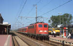 DB 141 286-5 nach Ankunft mit RB-12670 aus Paderborn Hbf am Gleis 2. Der Zug steht bereit zum Umsetzen nach Gleis 1. Bad Bentheim, 09.06.2000, 10.12u. Scan 8120, Fujichrome100.
