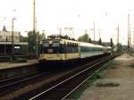 141 248-5 mit RB 5448 Duisburg-Emmerich auf Oberhausen Hauptbahnhof am 17-10-1995.