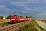 142 145 + 142 110 mit DGS 52575 am 09.09.2018 bei Amselfing. 