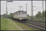 DP 52, (BR 142), fhrt in Lehrte am 12.05.2010.