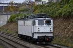 EDG 142 103-1 als Lokzug von Rapperswil kommend nach Basel unterwegs, aufgenommen bei Turgi AG am 03.11.2020.