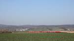Ein Doppelstockzug der RB 22, geschoben von 143 189, fährt über die Main-Lahn-Bahn nach Limburg(Lahn) und erreicht in wenigen Minuten Bad Camberg.