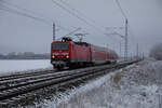 143 248 am 09.12.2022 mit dem RE7 Stralsund Greifswald in Wüstenfelde.
