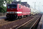 DR 243 825 am 19.09.1992 beim Halt im Bf. Leipzig-Wahren.