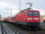 Die 143 627-8 stand am 16.November 2007 mit einem RegionalExpress im Bahnhof Aalen.