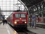 DB - E-Lok 143 189 mit Regio bei der einfahrt in den Hauptbahnhof von Frankfurt am Main am 11.12.2008