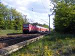 143 251-7 mit einer Regionalbahn der Linie 14 nach Falkensee.