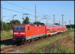 143 848-0 vor einem Erstz RE nach Neustrelitz.