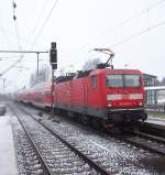 143 324-2 in Schkeuditz mit ihrer S-bahn Leipzig - Halle in Richtung Halle 31.12.2009