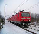 143 355 mit RE Hoyerswerda - Leipzig in Leipzig-Heiterblick, 7.12.010.