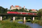 Eine 143 vor der Harburger Burg auf dem Weg nach Nrdlingen - Harburg - 26.07.2011