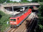 143 860-5 kommt mit RB33326 aus Sassnitz.