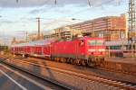 143 835-7 am RB27 in Kln Messe/Deutz am Abend des 31.07.2013, man beachte den Tf ;-) 