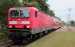 143 122-0 steht am frhen morgen des 21.09.2013 mit der RB 17211 nach Dresden Hbf in Zwickau Plbitz.