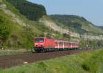 143 318 mit einer RB am 19.04.2011 kurz vor dem Zielbahnhof Karlstadt.