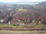 S-Bahn Meissen - Schna kurz vor Kurort Rathen (Schsische Schweiz) von der Bastei gesehen - 20.11.2006  