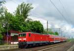 143 927 mit RB 36172 (Burg [b Magdeburg]–Magdeburg Hbf) am 10.05.2005 in Biederitz