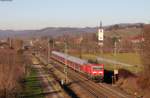 RB 17060 (Neuenburg(Baden)-Offenburg) mit Schublok 143 055-2 bei Denzlingen 25.1.16