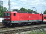 143 598 der S-Bahn Nrnberg am 18.06.2009 bei der Einfahrt in den Nrnberger Hauptbahnhof.