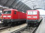 2xBR143 links 143-862 und daneben 143-652.