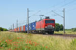 Am 14.06.25 schleppte 143 175 der SLRS einen Containerzug für die Intertourex durch Braschwitz Richtung Magdeburg.