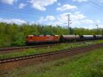 Eine 143 001 von der ARCELOR MITTAL von Senftenberg in Richtung Sedlitz am 10.05.2015