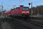 RB 27 nach Koblenz von der 143 194 gezogen bei der Einfahrt in Grevenbroich am heutigen Freitag den 9.2.2018