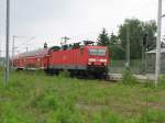 143 006-5 mit RE Dresden-Zwickau bei der Einfahrt in den Bahnhof Wstenbrand 23.05.07