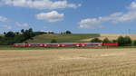 Ein RE20 Limburg - Frankfurt zwischen Niederbrechen und Oberbrechen. Aufgenommen am 6.7.2018 15:09