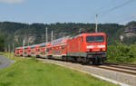 Am 13.06.19 führte 143 919 eine S-Bahn durch Strand Richtung Schöna. Im Zugzielanzeiger steht noch das Ziel der vorherigen Fahrt.